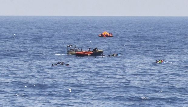 Mbyten anijet e migrantëve, “400 persona të zhdukur në Mesdhe”