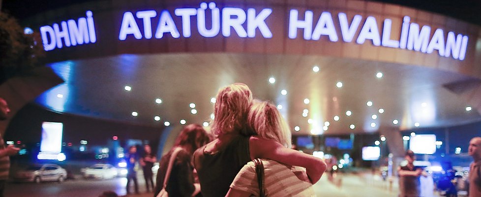 Akt terrorist në aeroportin Ataturk të Stambollit. 41 të vdekur dhe 239 të plagosur 