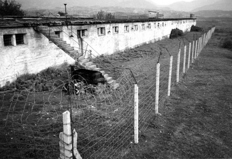 Rrethimi i burgut të Burrelit, 1993